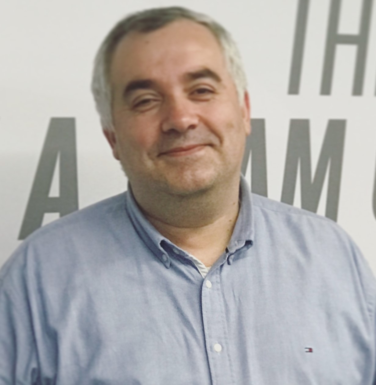 Felix Font, COO de Four9s, con más de 30 años de experiencia en desarrollo de productos tecnológicos y asesoramiento estratégico de SQL Server.